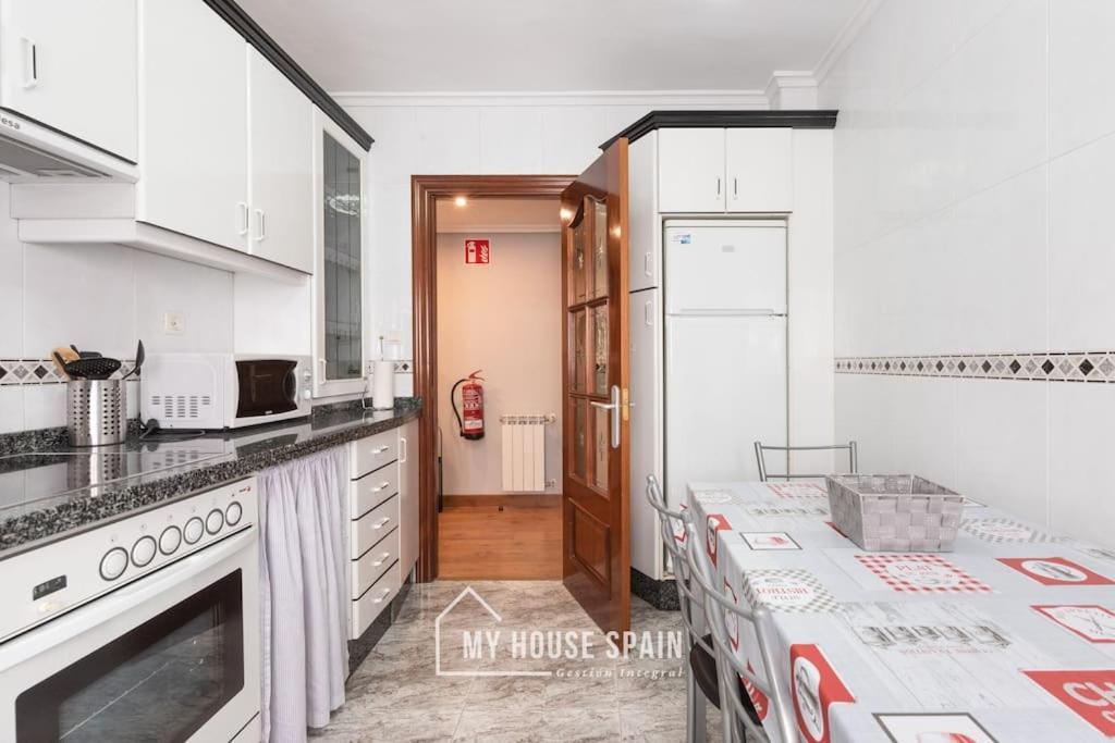 Myhousespain - Piso En Cimadevilla Junto Al Mar Gijón Exteriör bild